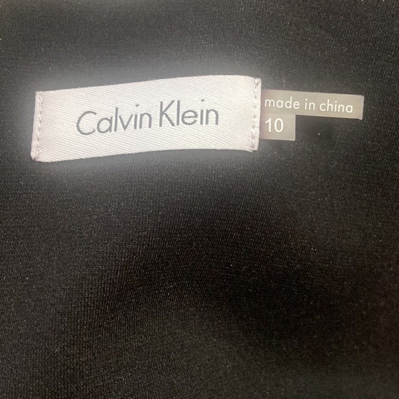 Calvin Klein Dress in Black, Red, and White Size 10 - Picture 5 of 5